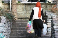 بیش از ۲ میلیون و ۵۰۰ هزار خانواده سرپرست زن در کشور وجود دارد